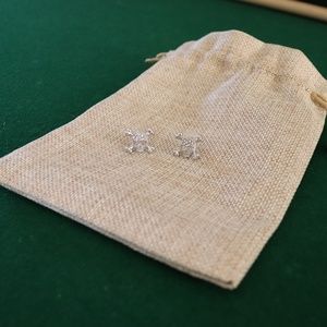 Betsy Johnson skull earrings